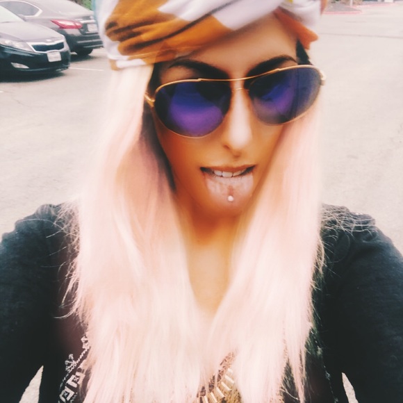 Meet your Posher, Kelly - Picture 8 of 9